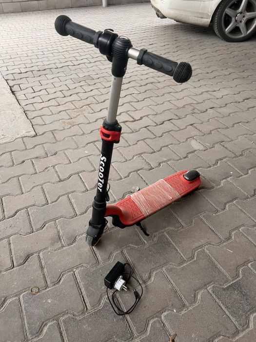 Самокат для детей электрический