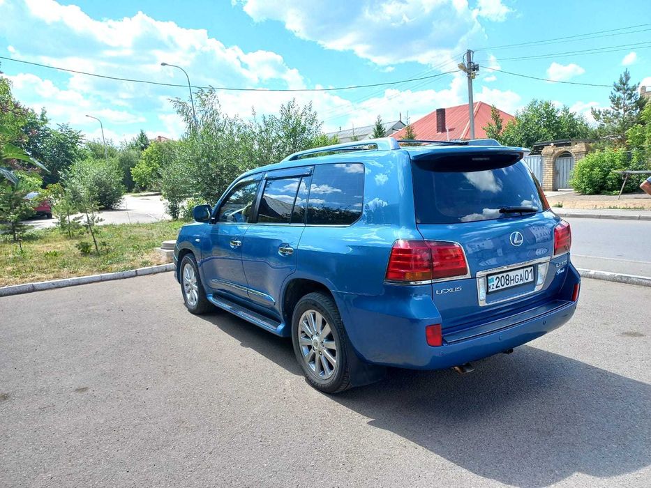 Продам LEXUS LX570
