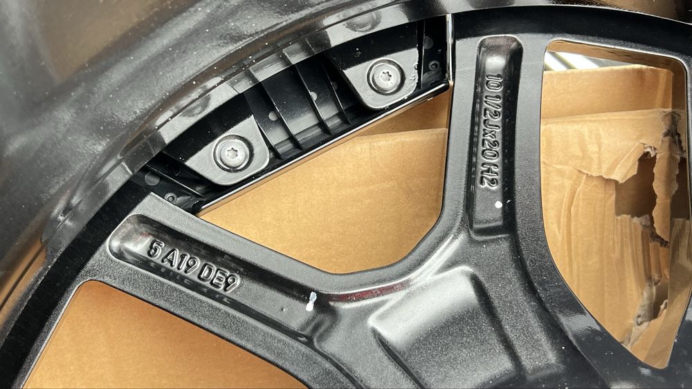 BMW 20 цола Оригинални М Джанти G70