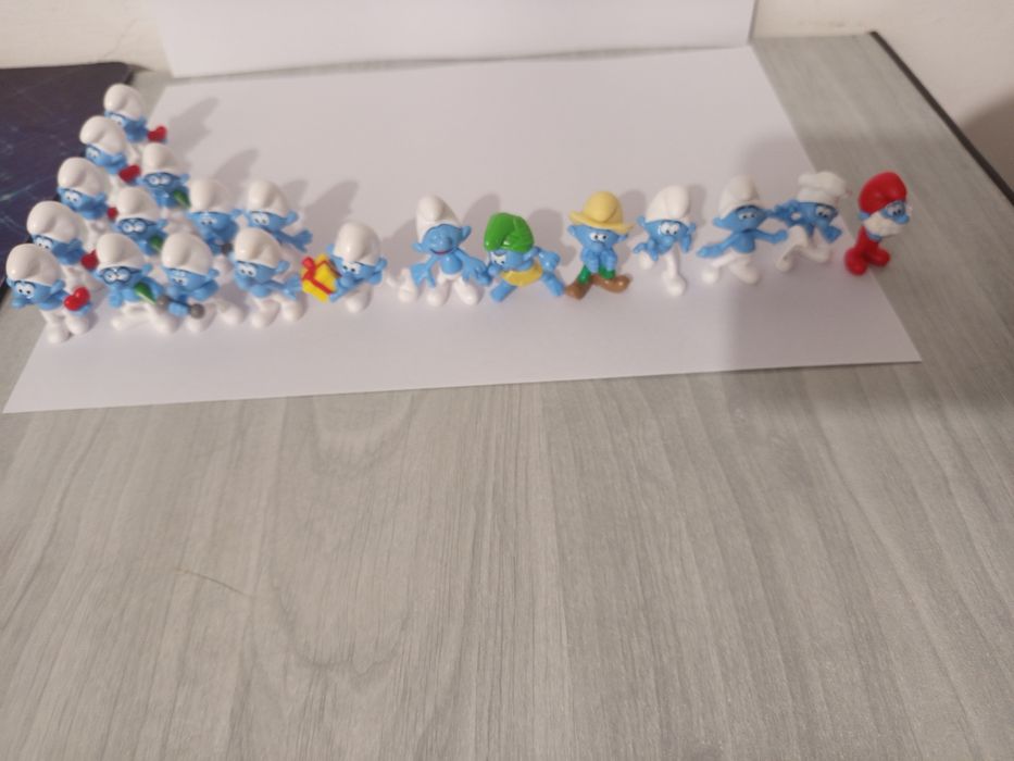 Strumfi din colectia Kaufland