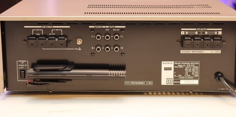 Amplituner Sony STR313/