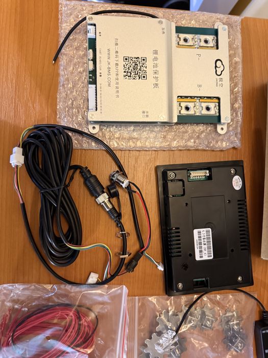 Bms industial JK B2A8S20PHC 200/350A, incazire  si Ecran 4.3”