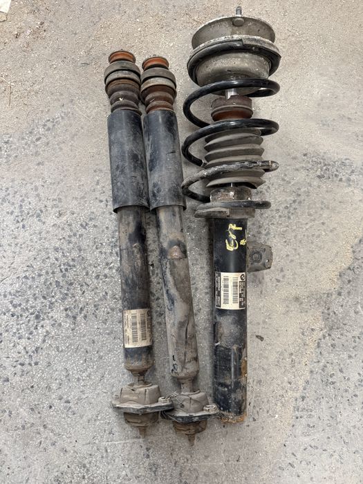 Преден амортисьор заден амортисьор BMW E81 E87 1 Series 31316786018 33526771555