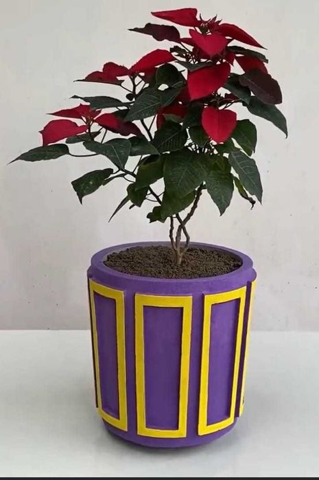 Ghivece pentru flori cu drenaj