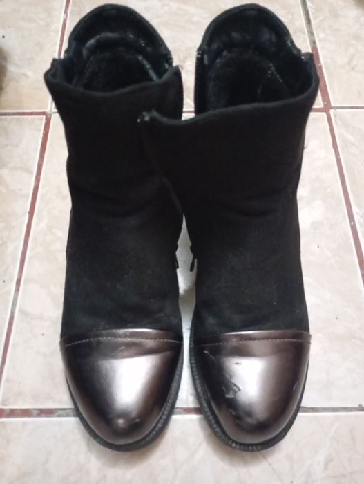 Ghete damă, mărimea 37