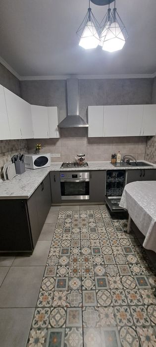 Продам пол дома в тихом районе