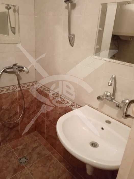 Дава се под наем Едностаен апартамент в Варна, Завод Дружба - 30 кв.м за 200 € - Снимка #4