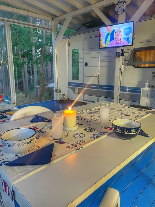 Каравана под наем на “Якото място”