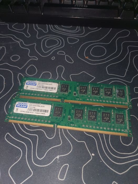 DDR3 2gb [2шт) 1333mhz