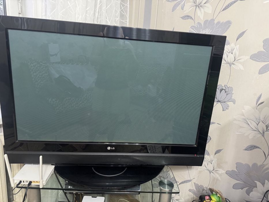 Продается телевизор LG