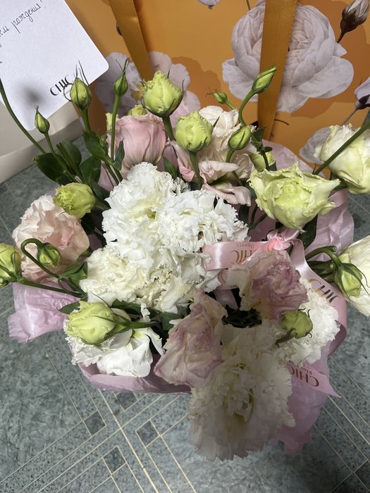 продаю букет chic flowers