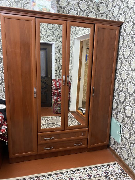 Шкаф в хорошем состояние