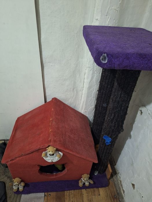 Продам домик для кота