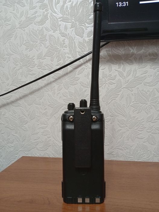 Продам рацию Kenwood