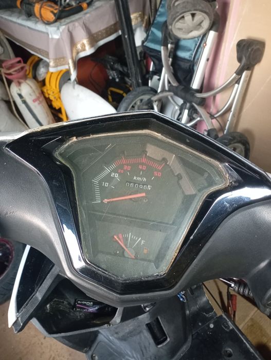 Продам скутор на ходу