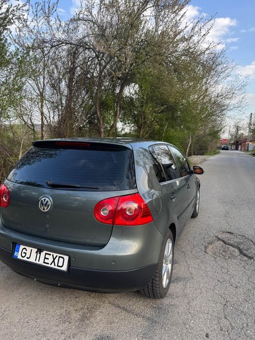 Vând mașină personală, golf 5(140cp).
