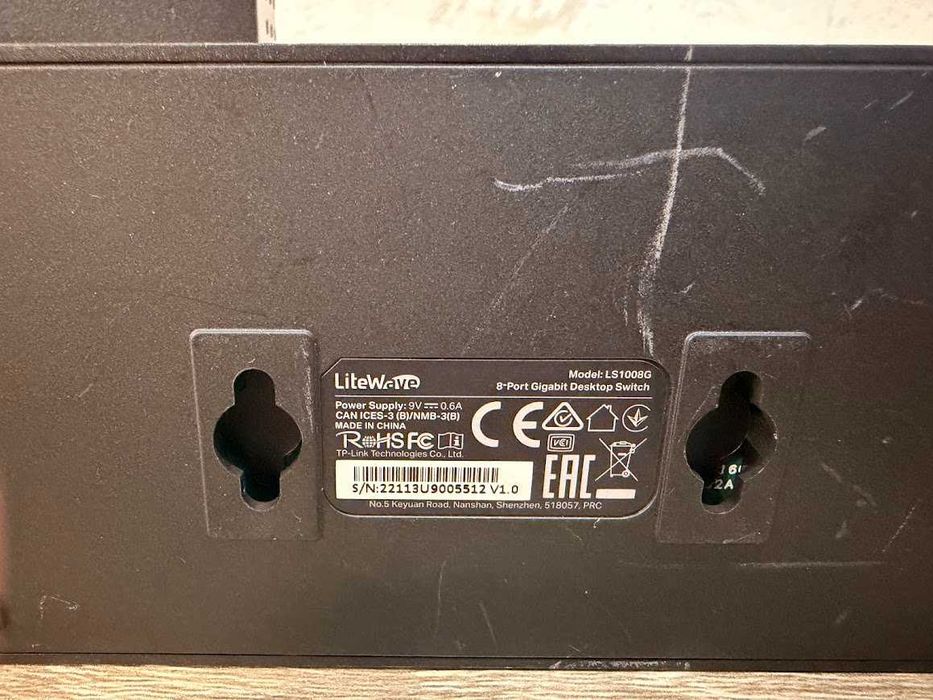 Pachet Switch-uri Gigabit TP-Link și Switch PoE Cudy
