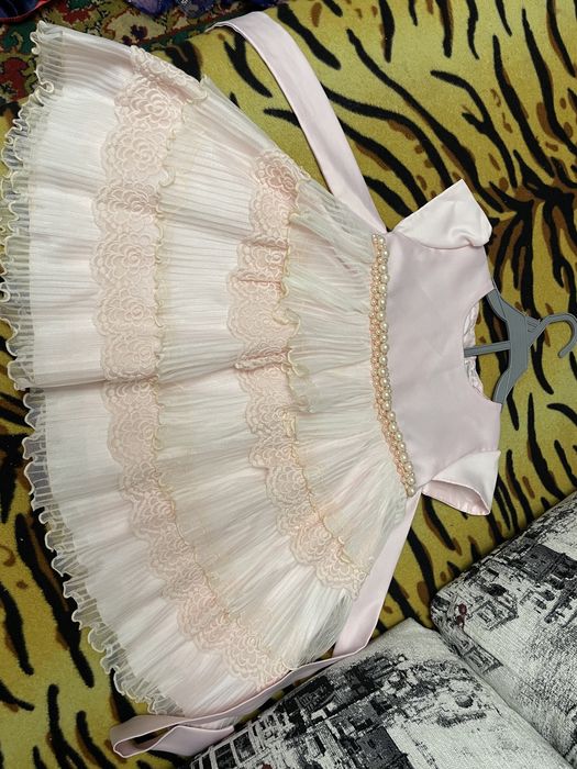 Продам детские платья