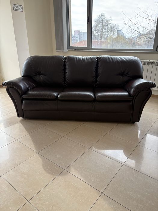 Кожен диван тройка