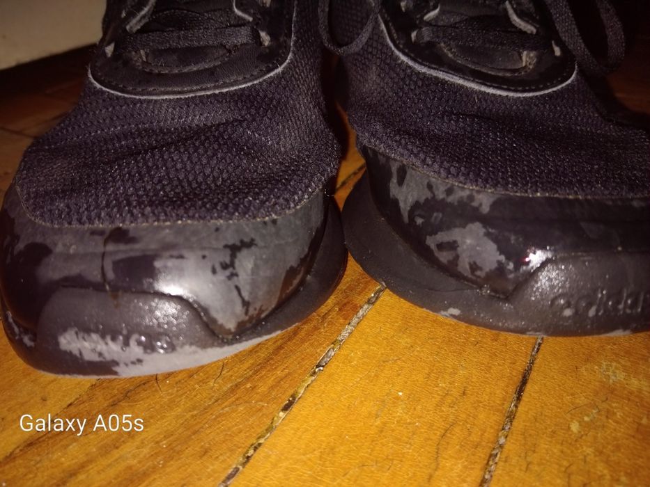 Адидас оригинални детски маратонки