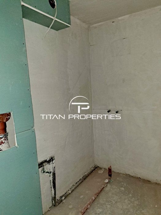 Продава се Тристаен апартамент в Пловдив, Остромила - 179 кв.м за 1174 €/кв.м - Снимка #6