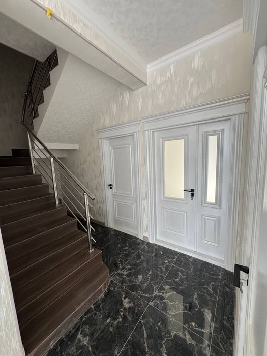 Зангиота тумани ,Назарбек, Харакат махаллада янги уй сотилади 2 кават,