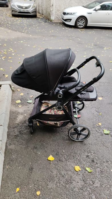 Продам коляску..