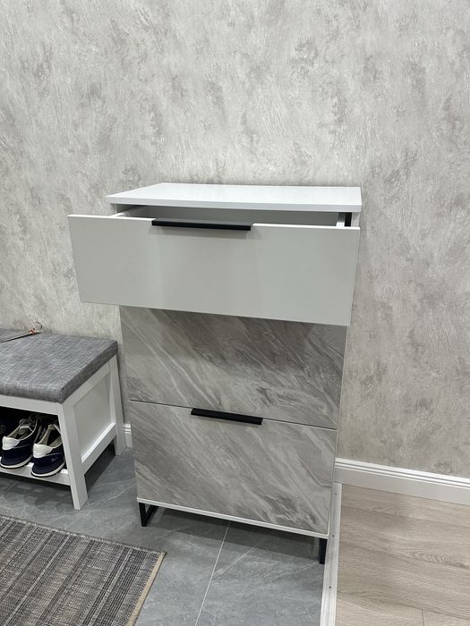 Тумба в прихожую