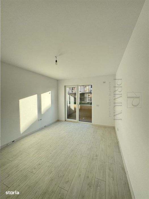 Giroc - 2 Camere - Decomandat - Parter Cu Balcon - Bloc Nou
