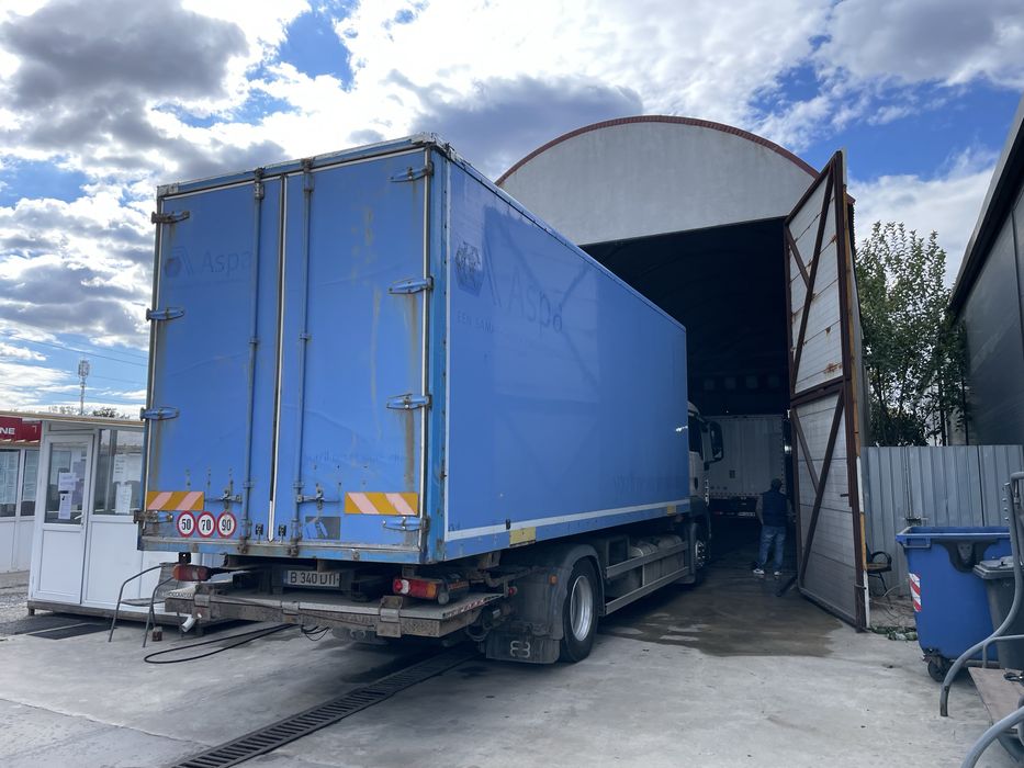 Man TGS 18.360 cub cu lift