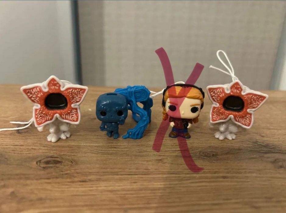 Фигурки ОСД Очень странные дела киндер Kinder Joy