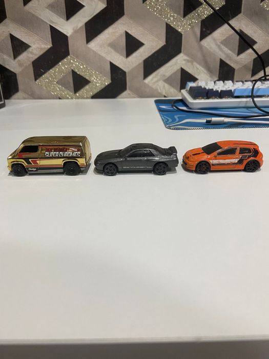 Машинки HotWheels эксклюзивный
