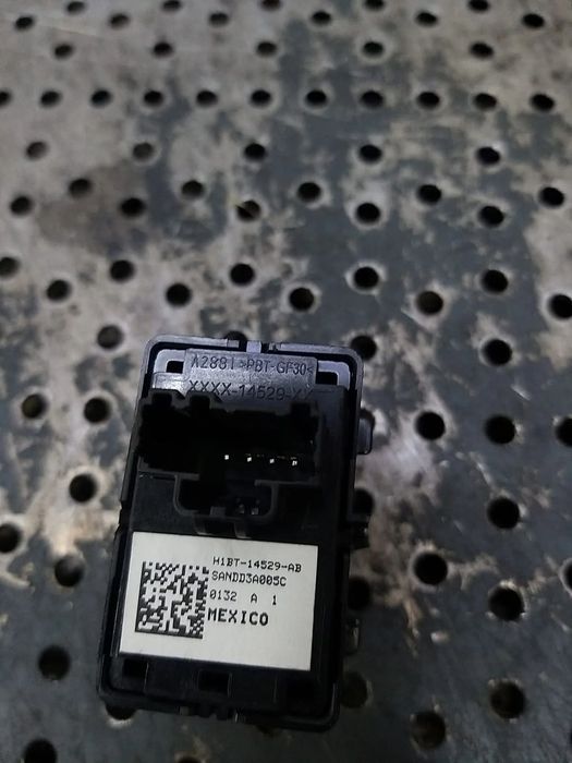 Buton geam electric stanga spate ford puma j2k cf7 h1bt14529ab