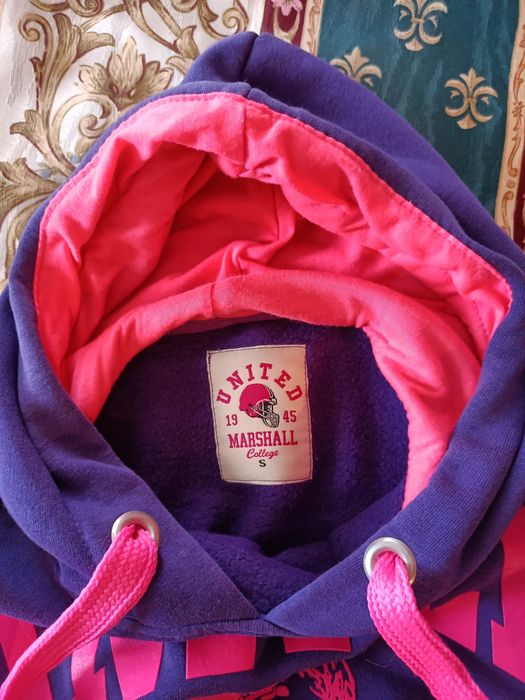 Суичър, размер S