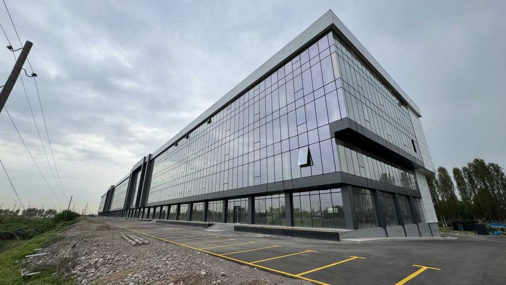 Сдам здание 55.441 м² ВДОЛЬ ДОРОГИ  под офис, автосалон или другое RR