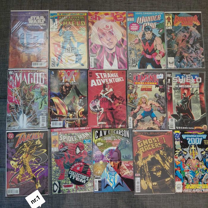 Vand lot de 2300 benzi desenate U.S. Marvel si DC & Indie