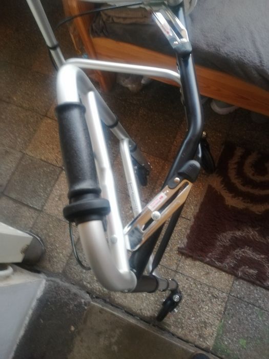 Cadru / Rolator ( 2 în 1)