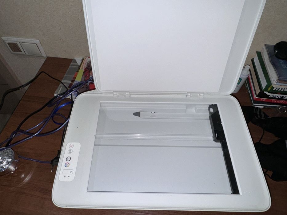 Принтер hp DeskJet 2320 бу 17000тг