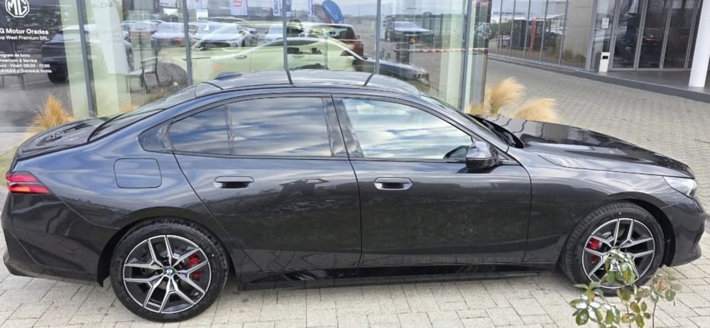 Jante Roti BMW seria 5 G60 G61 i5 M pachet 2 dimensiuni / echipare iarna DOT 2024 Pirelli Winter cu steluță / 275 40 19 - 245 45 19