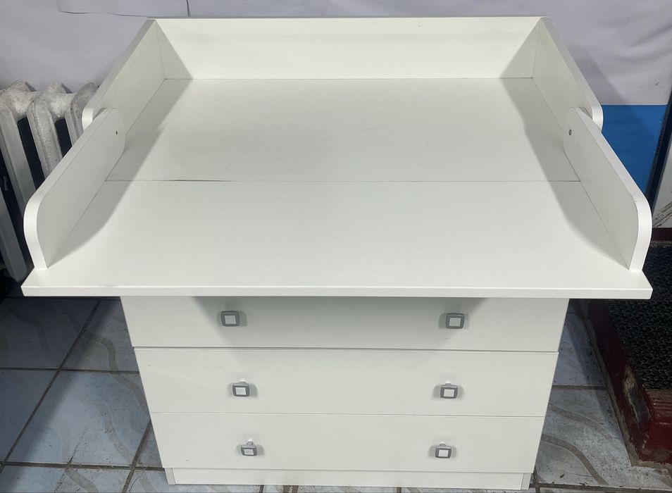 Продам пеленальный комод