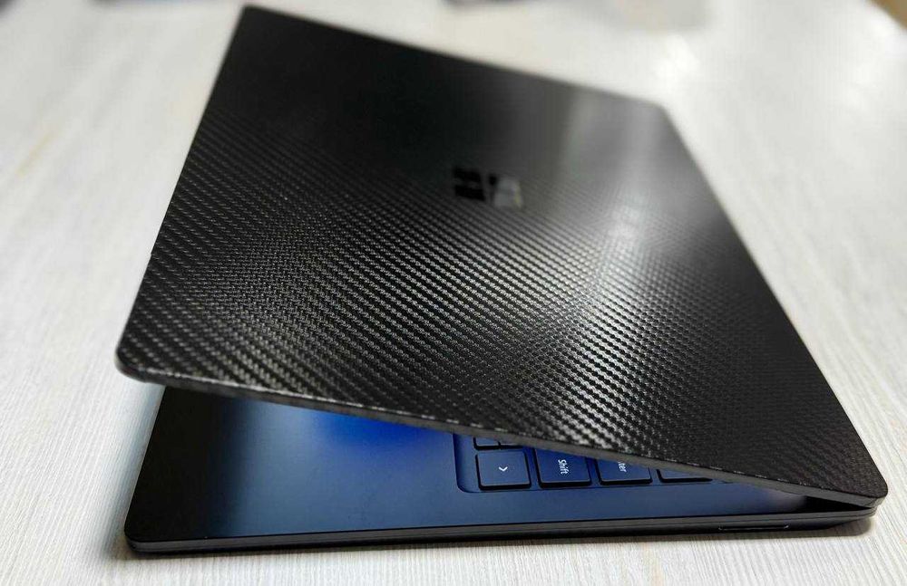 Surface Laptop 3 carbon 13.5” 2K IPS Sensor I7-1185G7 16GB/256GB NVMe