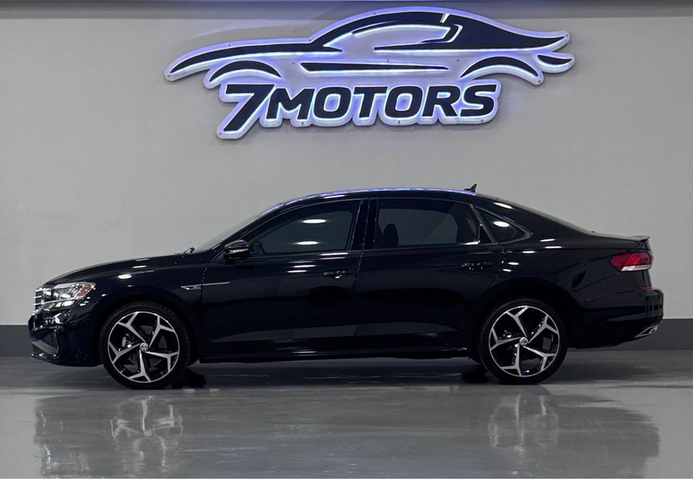 Volkswagen Passat 2.0  R-Line