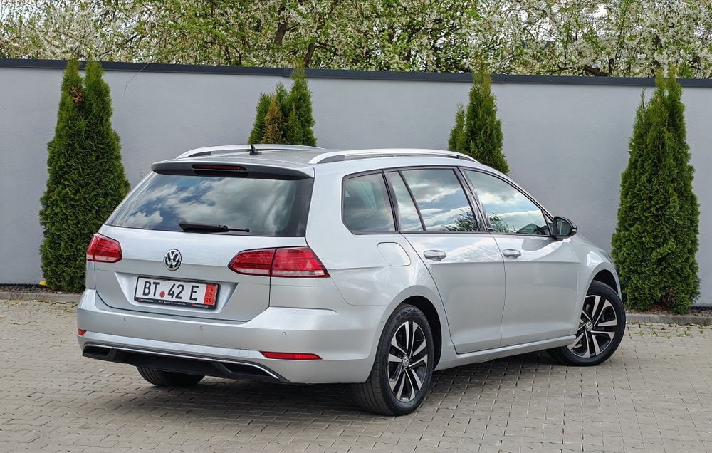 VW Golf 7.5 Facelift / Led / Distronic / LaneAssist /SideAssist