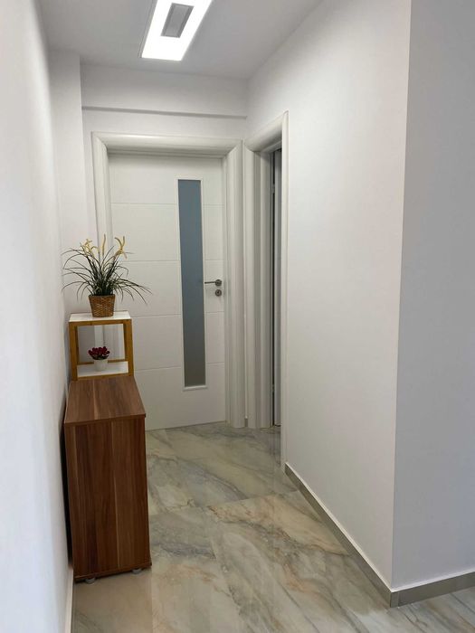 Ap. de inchiriat 2 camere modern si utilat, zona Cl. Dumbravii