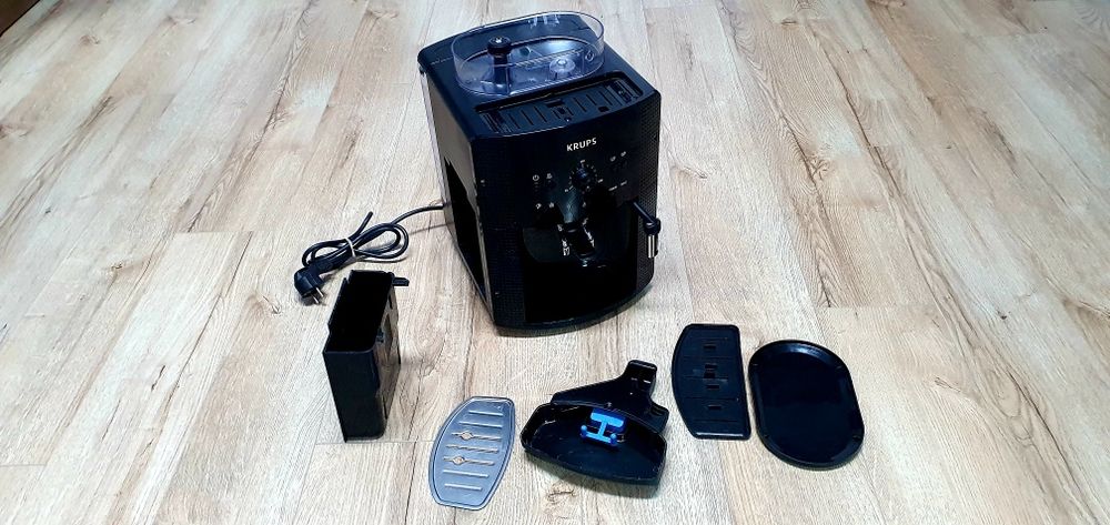 Aparat de cafea Krups ea81 functioneaza perfect