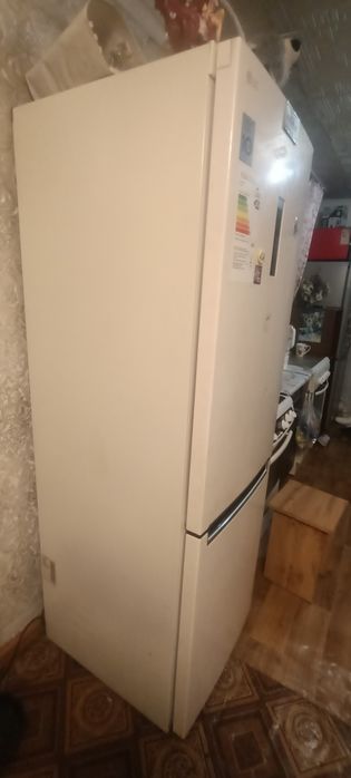 Срочно продам холодильник