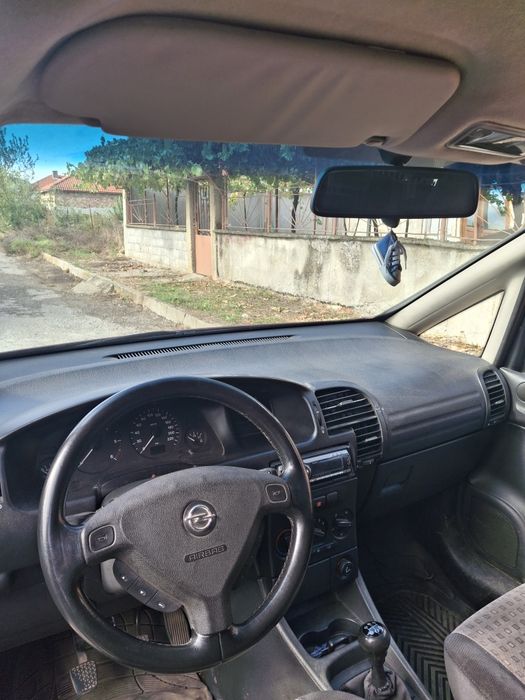 Opel Zafira 2.0 101 к.с.
