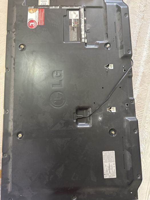 LG tv  срочно продаетсья