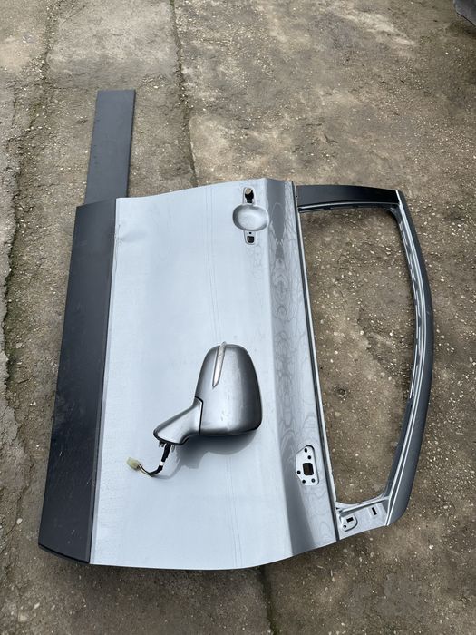 Ușă dreapta față,oglindă dreapta suzuki sx4.