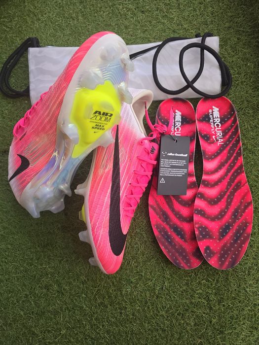 Футболни бутонки Nike Mercurial Superfly 11 Elite - размер 45
Nike
Nike Mercurial Superfly 11 Elite